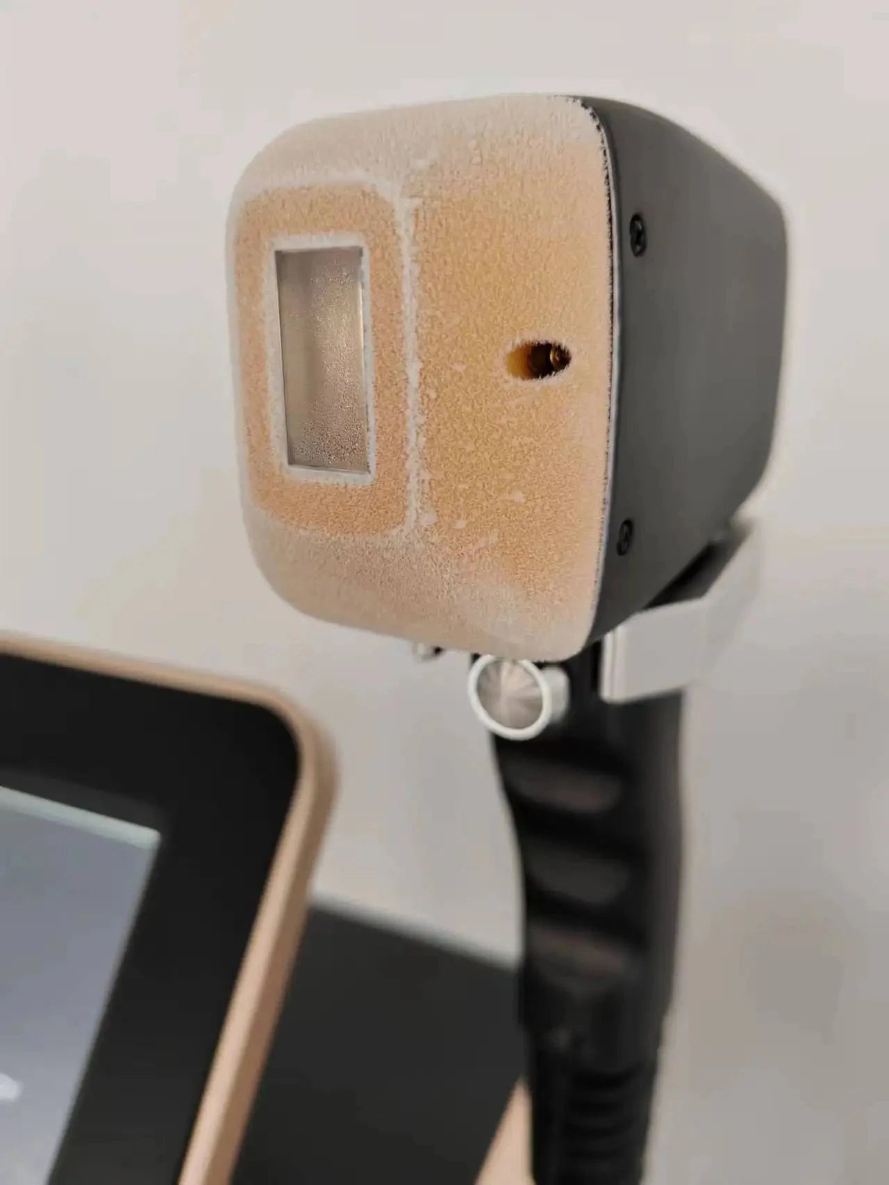 2025 Best Depilator New Ice Platinum Cooling System Skin Care 808nm Diode Laser Hair Removal Machine 3-Wavelength